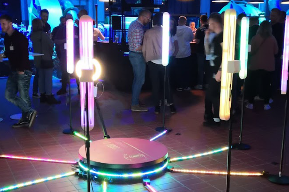 Uwe Kasner von P.v.D. Events & Technik nutzt Eventworx als mobile cloudbasierte Vermietungssoftware für Ton-, Licht- und Präsentationstechnik sowie die Fotoboxen-Verwaltung.