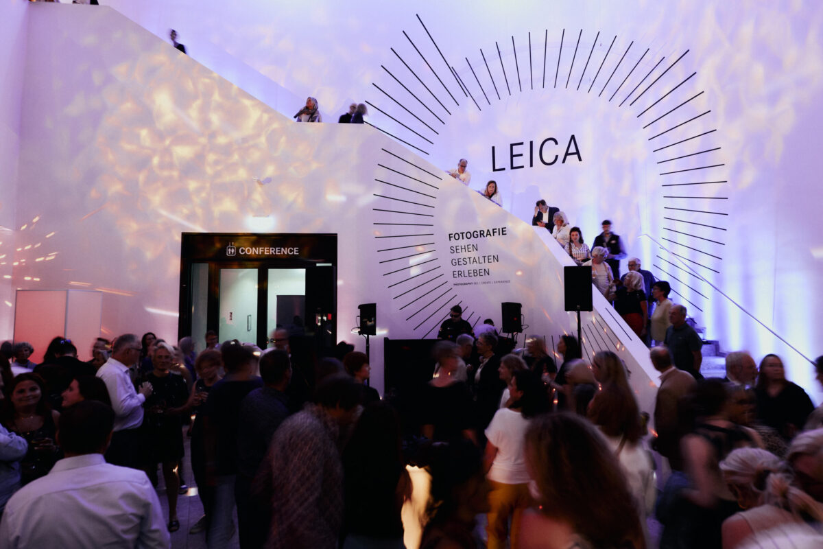 Elisa Teske von der Leica Welt nutzt Eventworx als zeitsparende cloudbasierte Vermietungssoftware für das Location-Management von Konferenzräumen, Tagungen und Festivals.